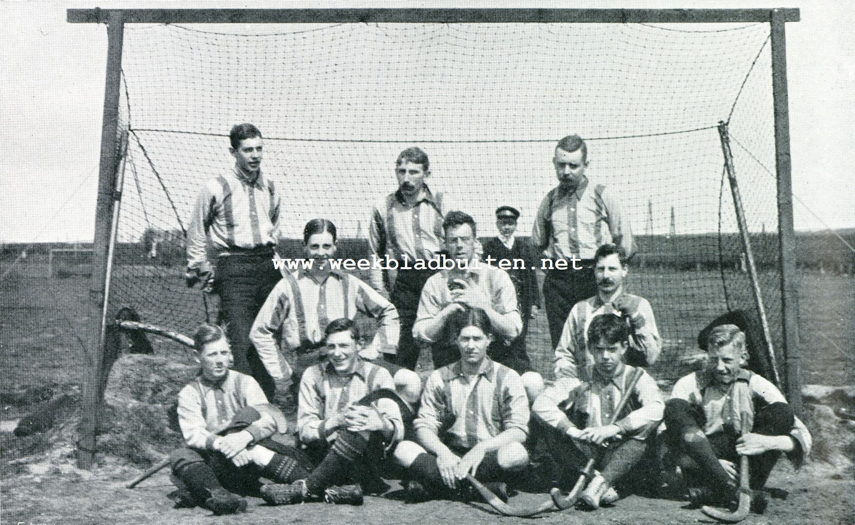 EERSTE ELFTAL DER HILVERSUMSCHE MIXED HOCKEY CLUB