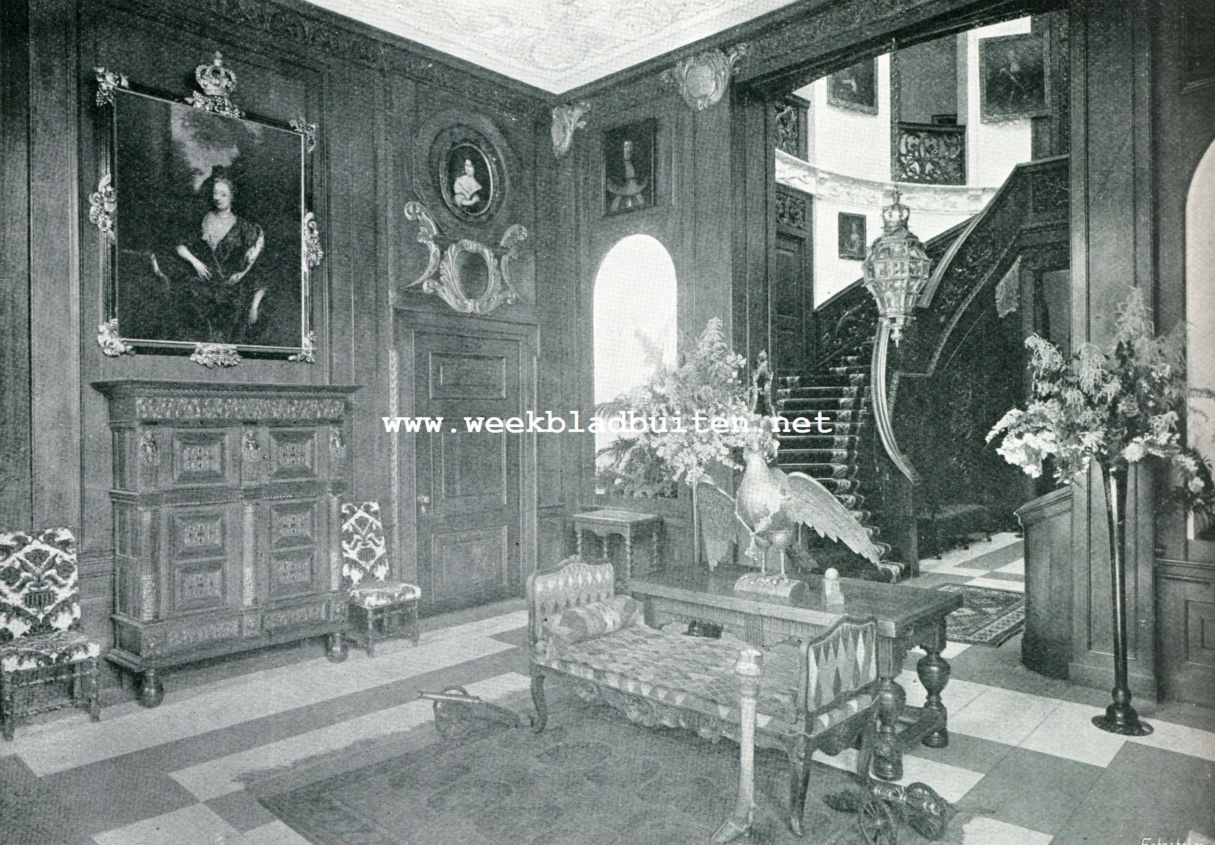 MIDDACHTEN. De Vestibule