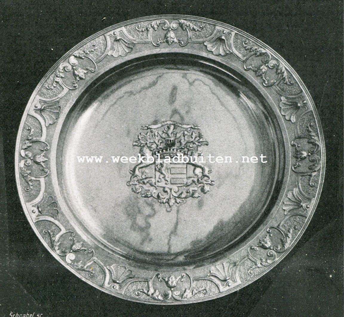 De Groote Kerk te Dordrecht. De groote gouden schotel