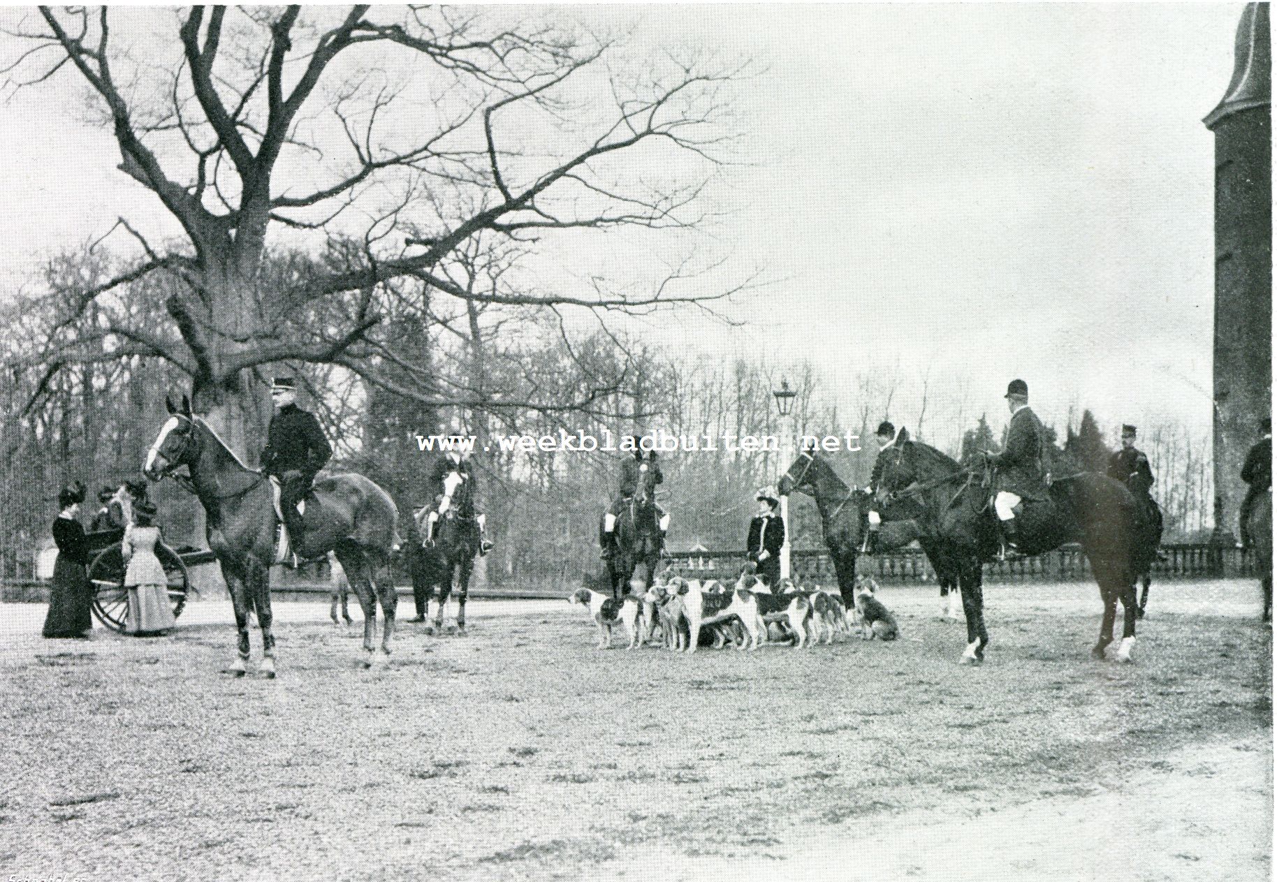 Iets over jachtrijden en de Koninklijke Veluwsche Jachtvereeniging. De meet. Van links naar rechts: Luit. Jhr. V. Reigersberg Versluys, Graaf Le Grelle, de master, Mevr. Korthals van Schooten, Baron Creutz, de whip