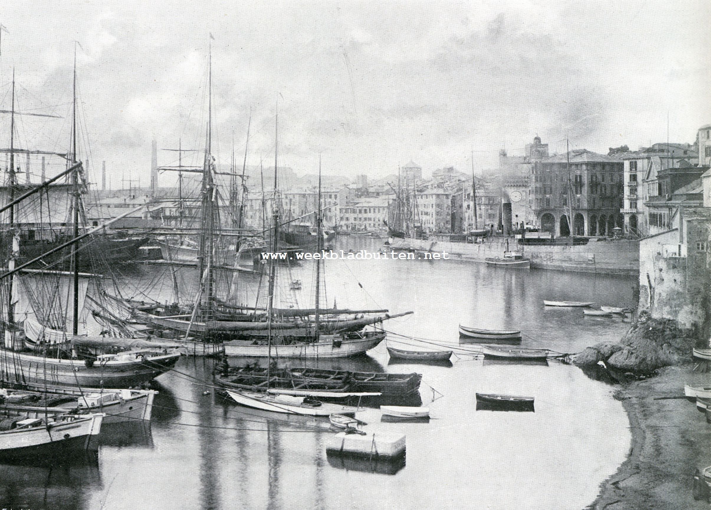 Auto-tocht Genua-Amsterdam. De haven te Savona