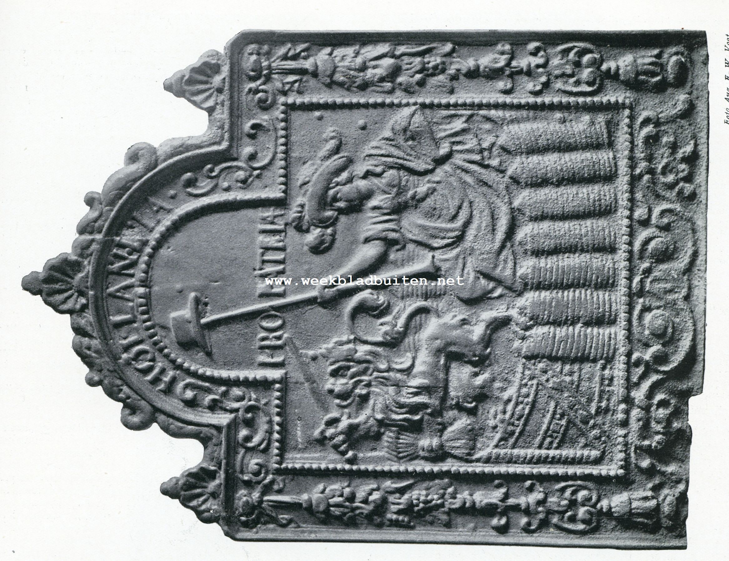 Haardplaten. I. en II. Haardplaten uit den XVIIe eeuw 1