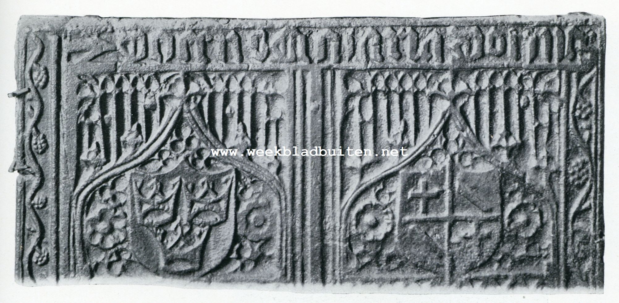 Haardplaten. IV. Detail van een Gothische haardplaat