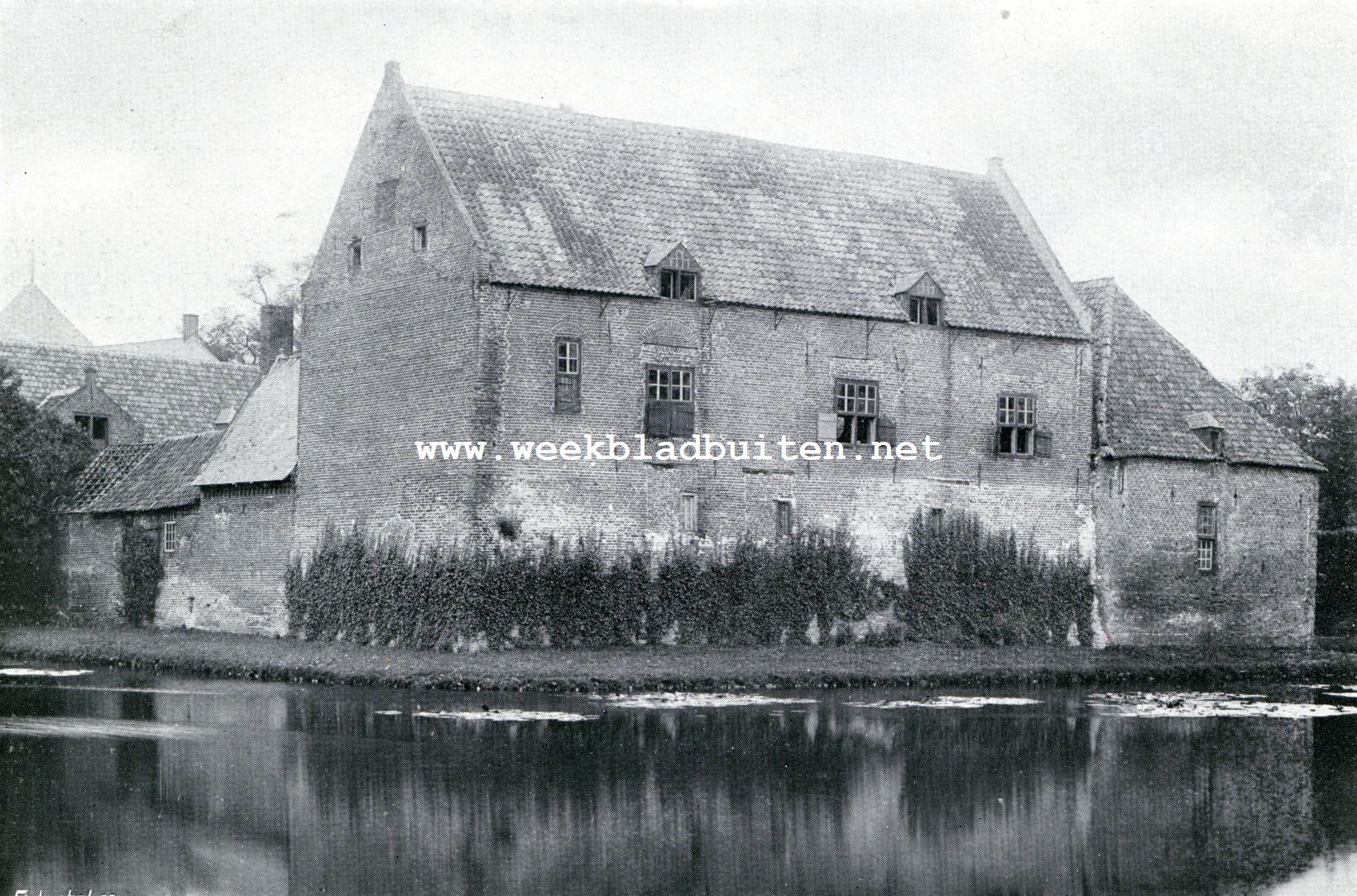 Het Kasteel Heeze. Het oude Kasteel de Heeze