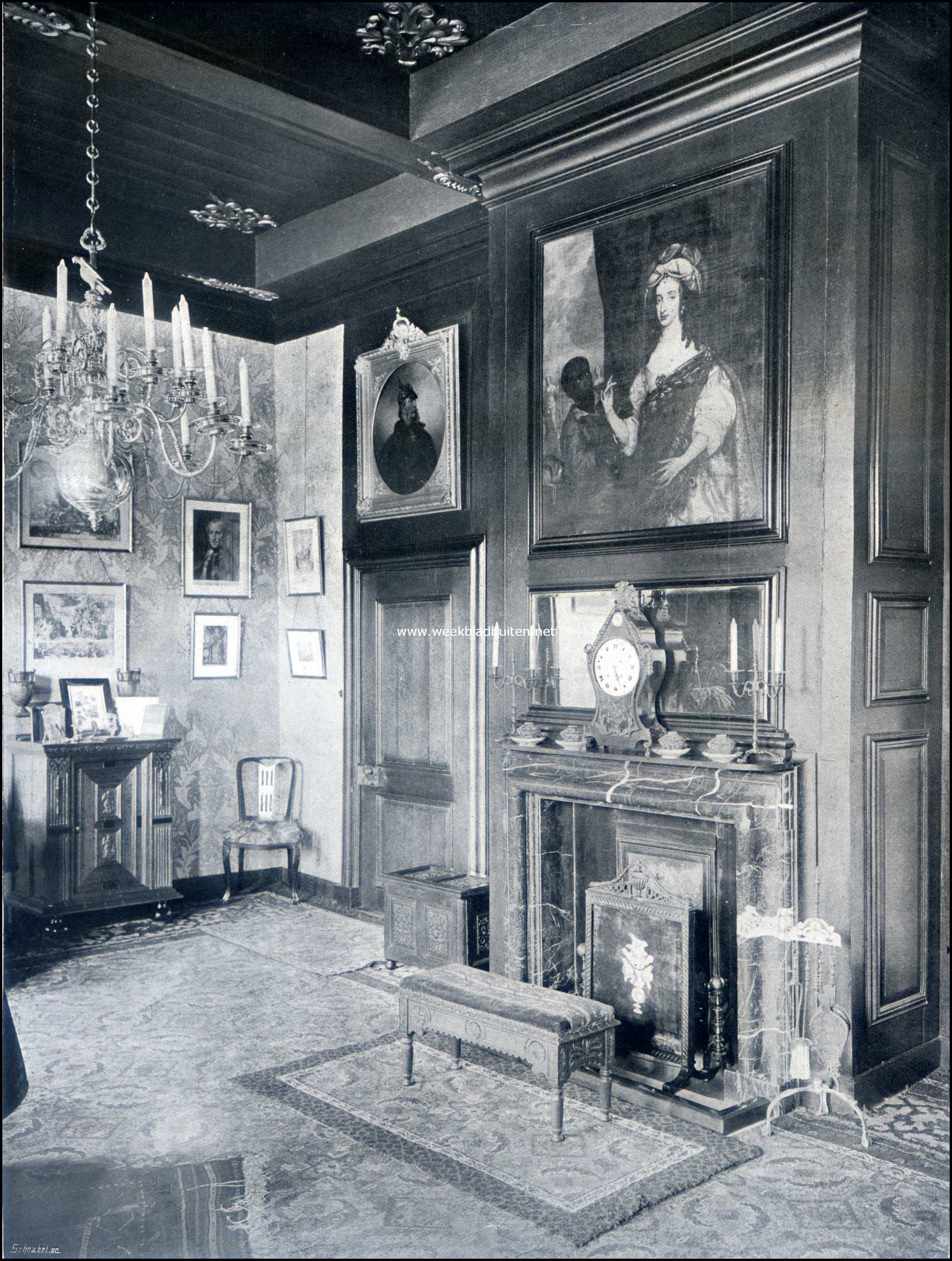 Het Kasteel Zuylestein. Een hoek in de studeerkamer van den tegenwoordigen eigenaar van Zuylestein