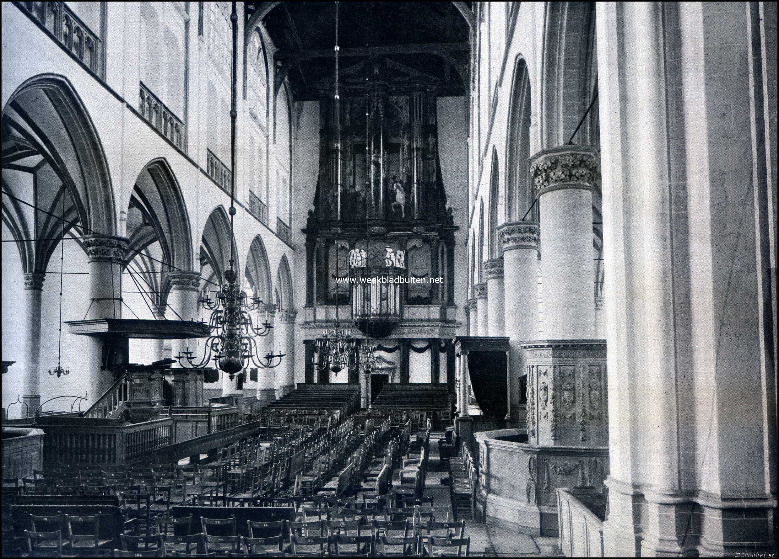 Kennemerlands oude hoofdstad. Interieur van de Groote Kerk te Alkmaar