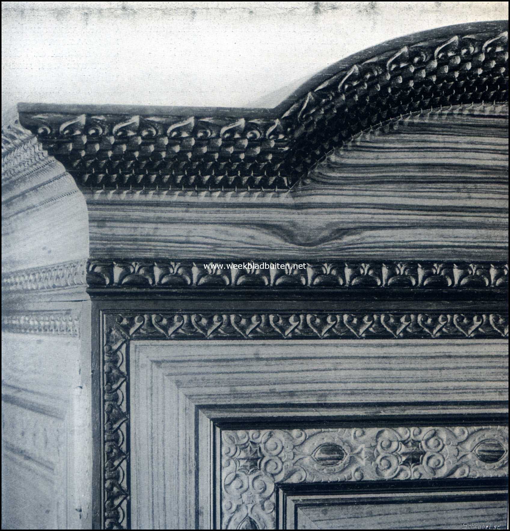 Het huldeblijk der Noord-Branbantsche dames aan H.M. de Koningin. Detail hoekgedeelte der kap