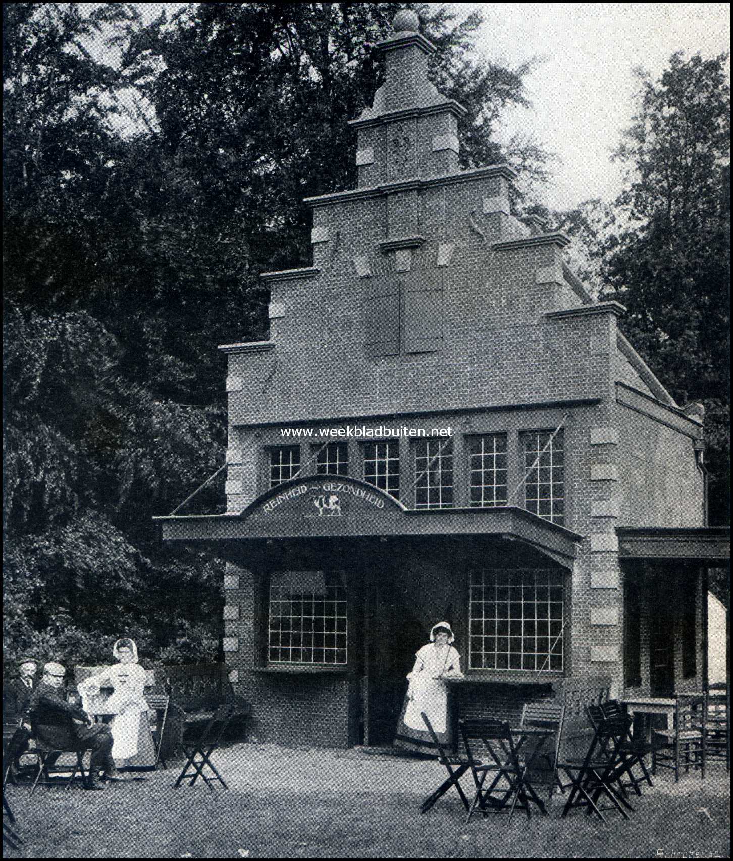 De groote tuinbouwtentoonstelling te Zeist. Oud-Hollandsch huisje van de model-boerderij 