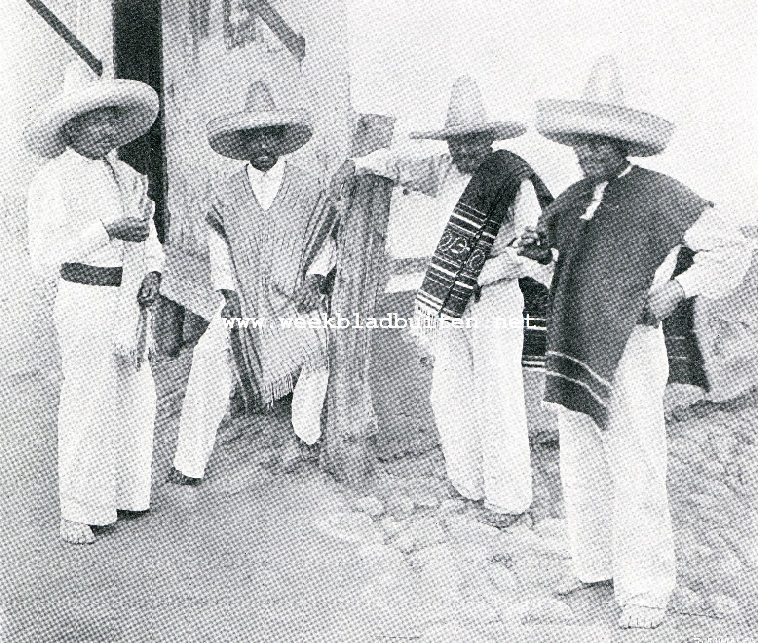 De Rio Grande over. Peons van Nuevo Laredo