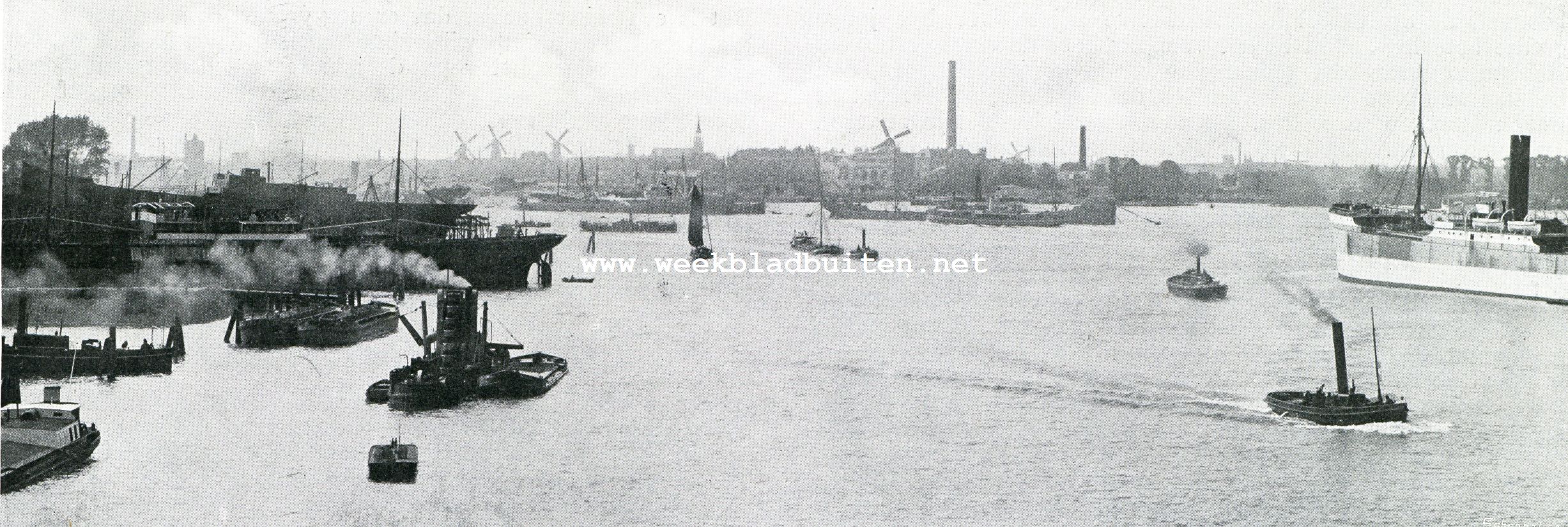 De Maas bij Rotterdam. Gezicht op de Maas uit de Maashaven
