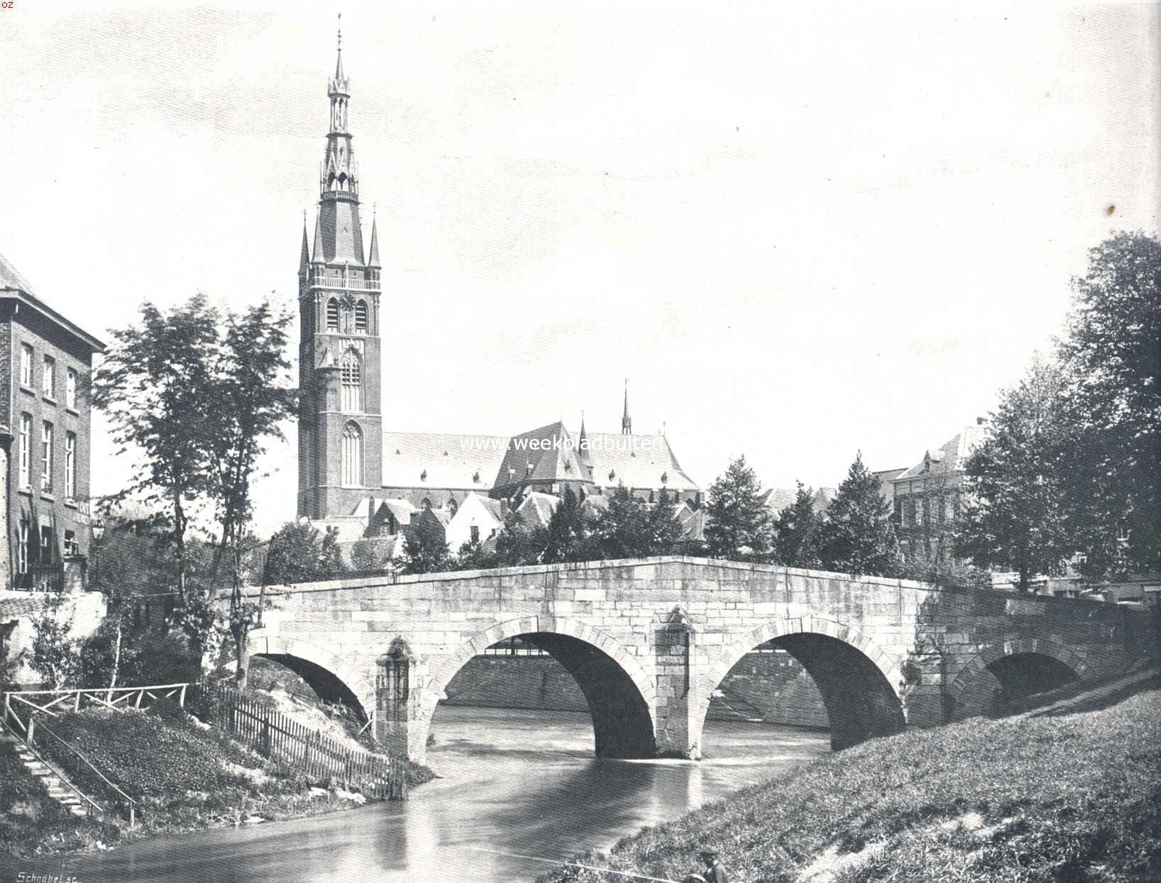 Roermond. De Sint-Christoffeltoren en de oude Roerbrug