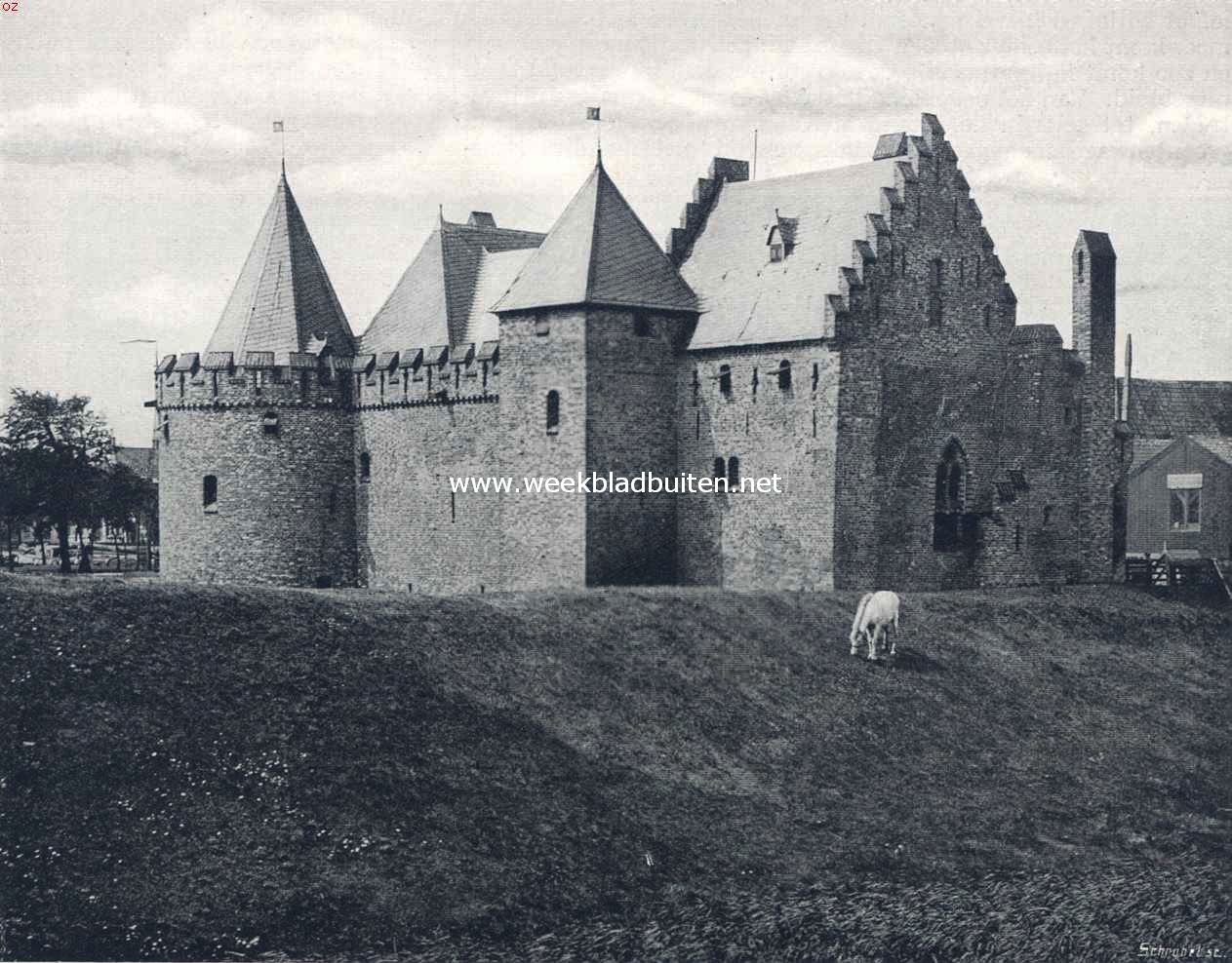 De kleinste stad van West-Friesland. Medemblik. Het kasteel Radboud. Thans kantongerecht