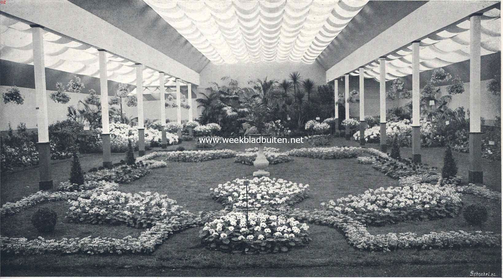 Nationale bloemententoonstelling te Haarlem. V. De derde en vierde tijdelijke. Het parterre in de eerste tentoonstellingszaal