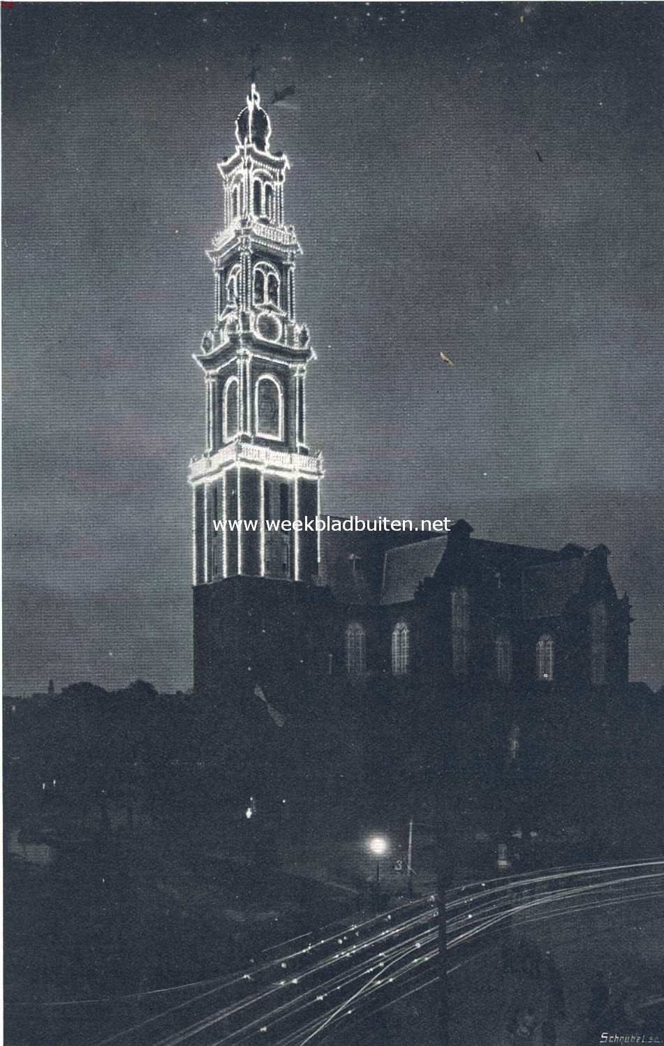 Het koninklijk bezoek aan Amsterdam. De schitterend verlichte Westertoren