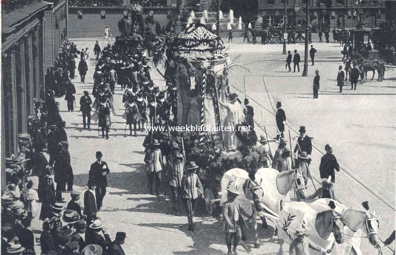 Het bezoek van de koninklijke familie aan Amsterdam. De historische optocht op den Dam. De praalwagen voorstellende 
