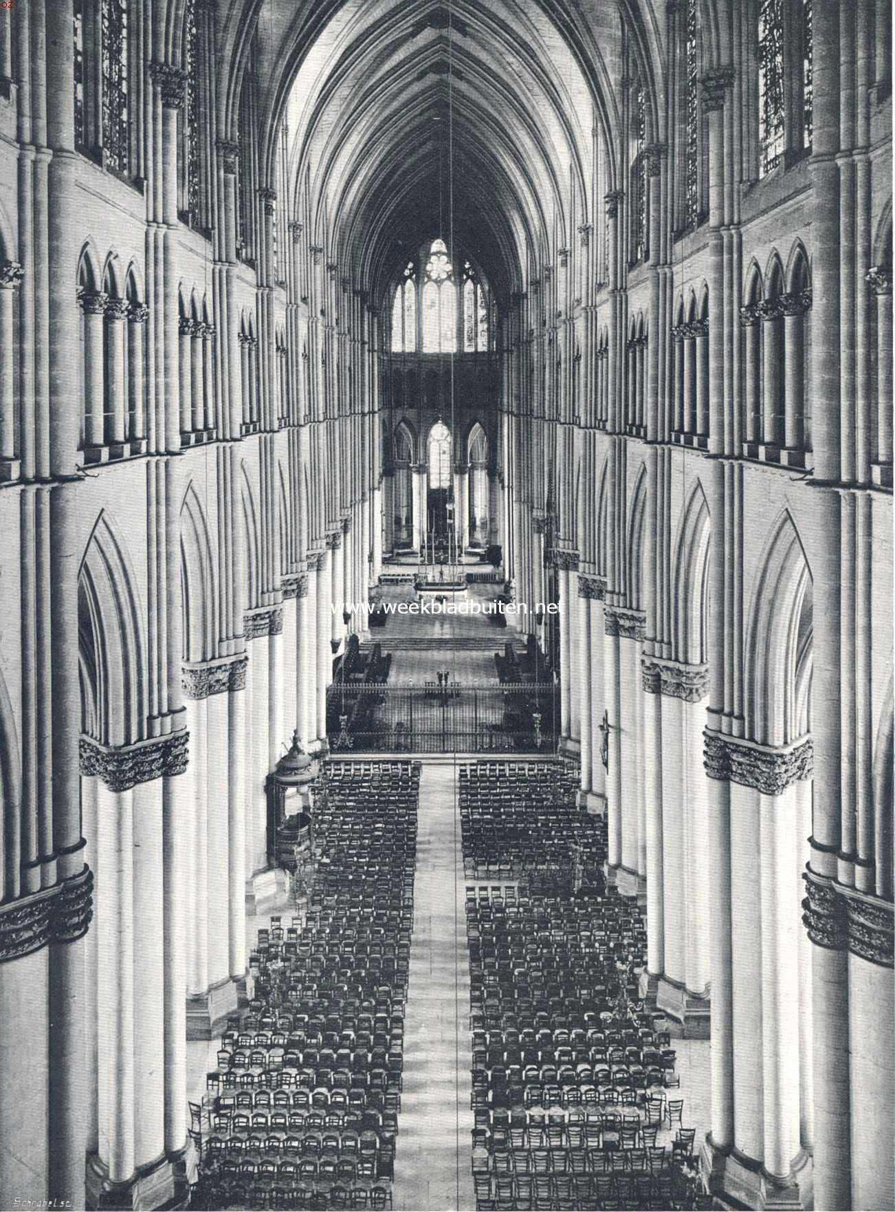 Interieur van de kathedraal te Reims