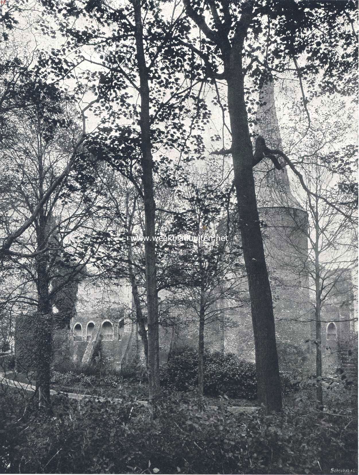 Het kasteel Horn. In het park