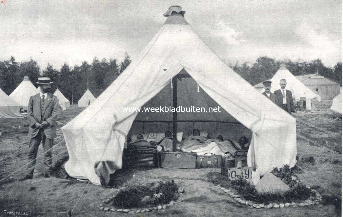 Groote vacantie op de Laarder heide. Interieur van een tent van 