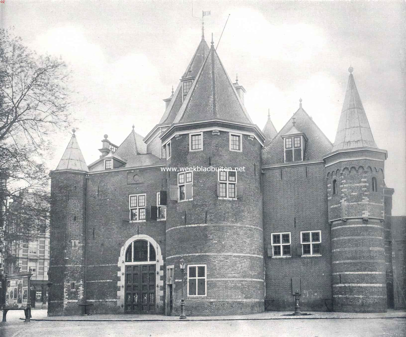 Een mooi gebouw in Amsterdam. De Waag te Amsterdam. Zuiderfront