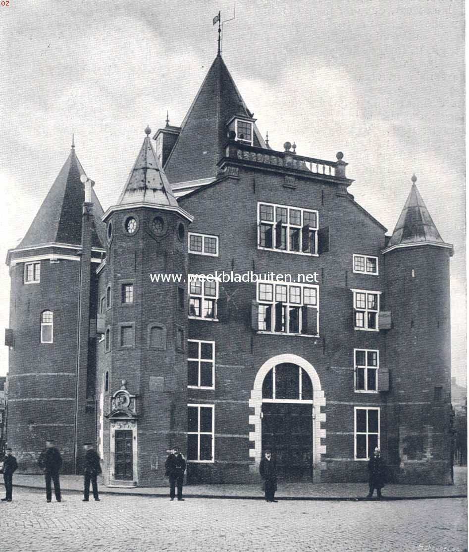 Een mooi gebouw in Amsterdam. De Waag te Amsterdam. Noordzijde