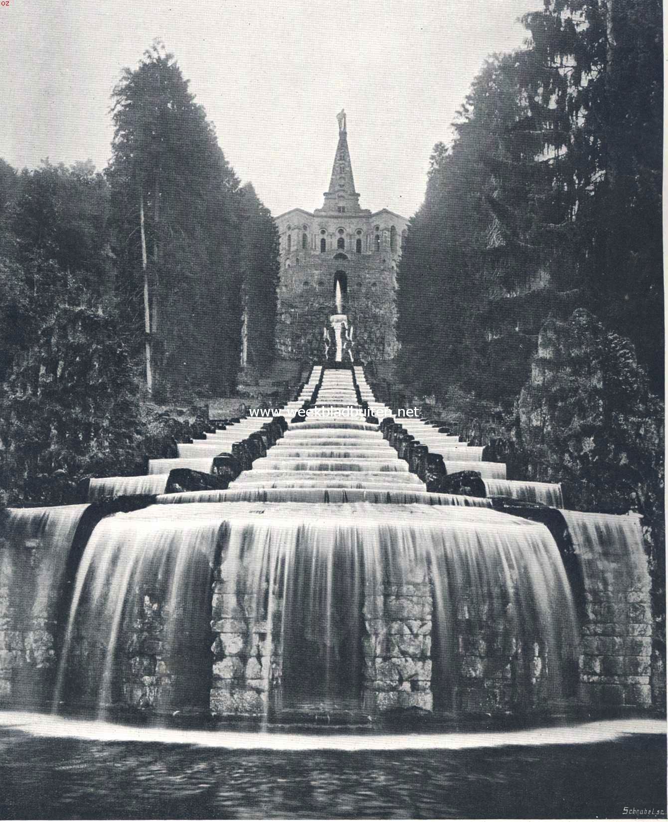 Wilhelmshhe (nabij Oeynhausen). De Cascaden