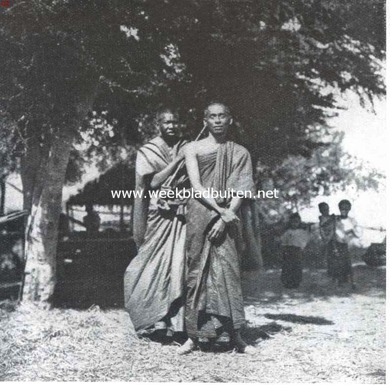Reisindrukken uit Britsch-Indi. De opperpriester van Neder-Burma, Uvilath Thathanahiu Myeksansiadau