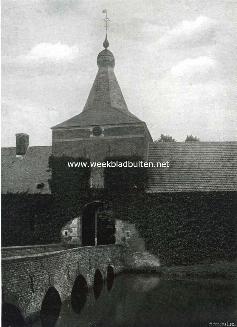 Het kasteel Arcen. Ingangspoort, gezien van den weg