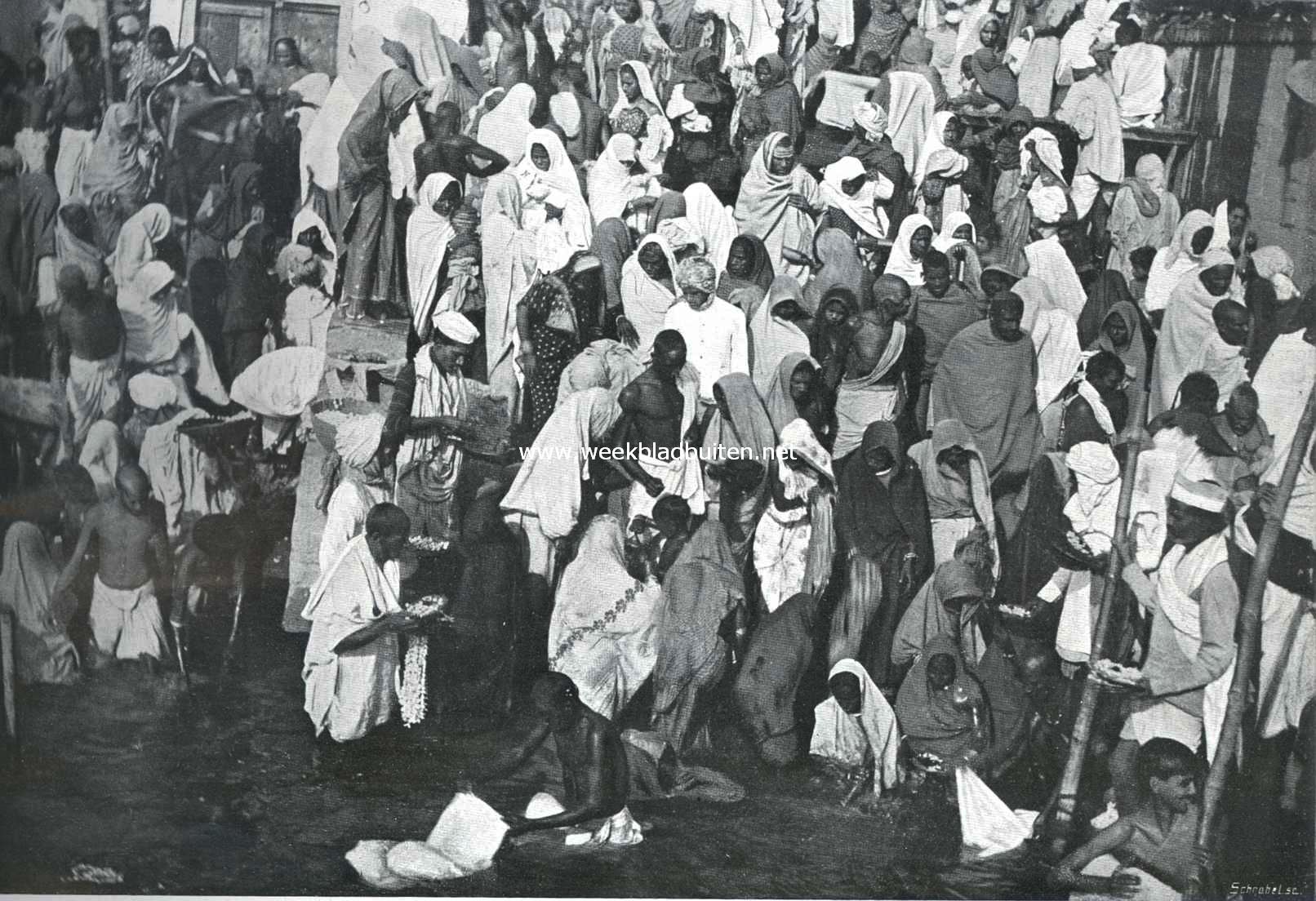 Hindoes aan de Ganges te Benares, Britsch-Indi