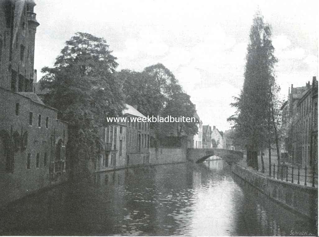 Brugge. Achter het Paleis van Justitie