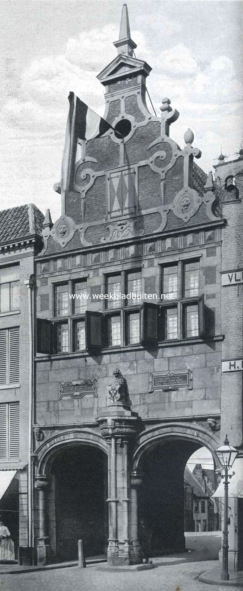 Nijmegen. Kerkboog, marktzijde