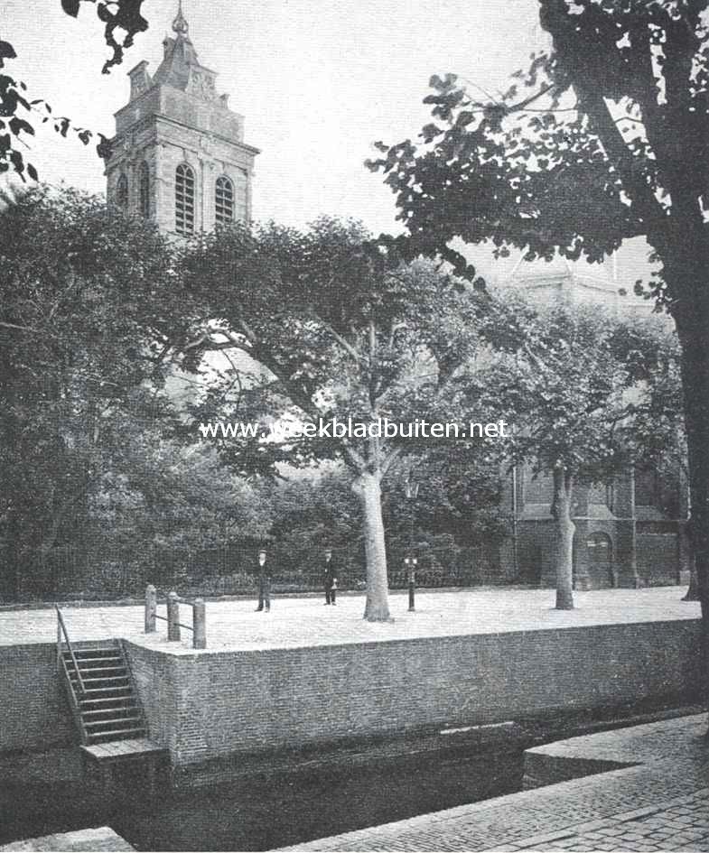 De bedreigde toren en kerk te Schoonhoven. De kerk te Schoonhoven, gezicht van de haven af