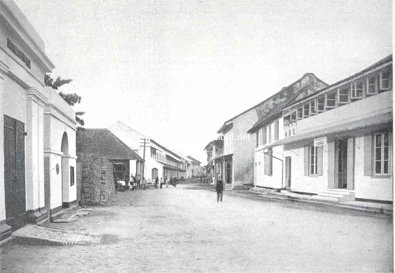 Makassar. Chineesche straat te Makassar