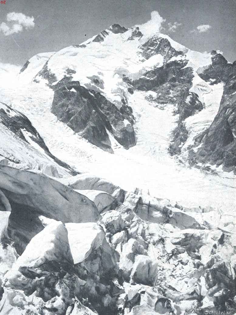 Pontresina. De Piz Bernina bij Pontresina