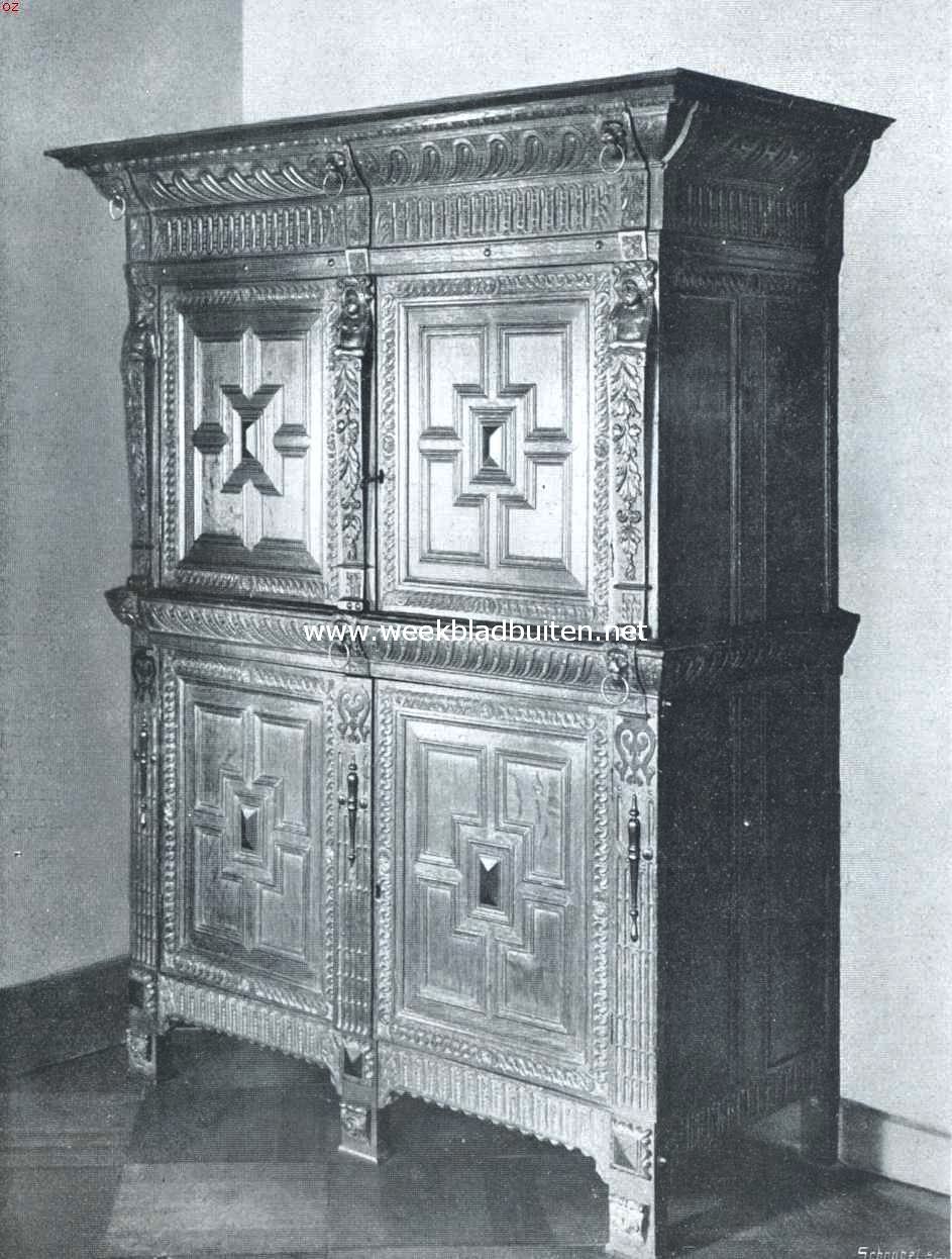 De Holtmeulen of Holtmhle bij Tegelen (L.) en het dorp. Kast 2