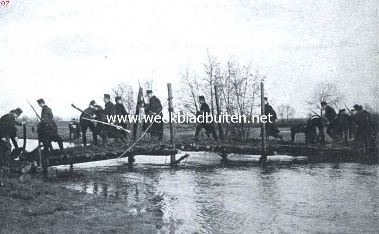 Oefening in het slaan van een brug over de Mark. 5. Een afdeeling trekt over de brug, terwijl deze reeds afgebroken wordt