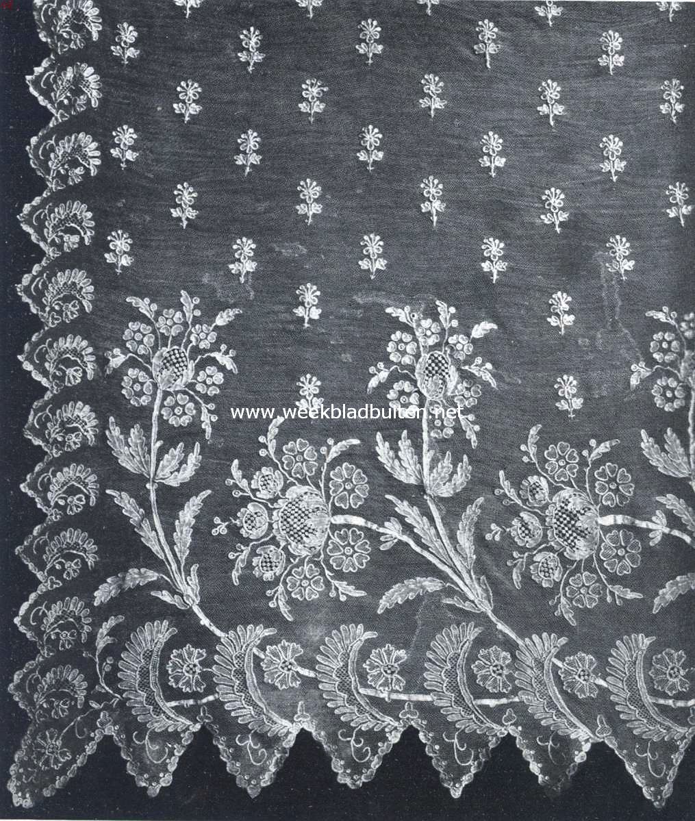Kanten en weefsels. Alenon kant. Fragment van den sluier uit de verzameling van H.M. de Koningin