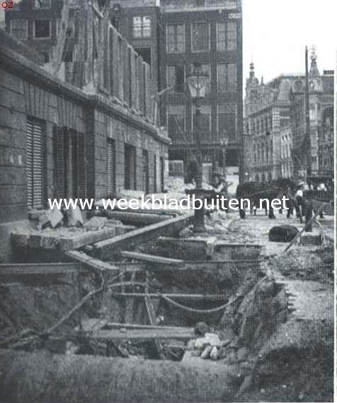 Aen d'Amstel en aen 't Y, daer doet sich heerlijck ope .! Afbraak v.h. Commandantshuis en rioleering van de Dam
