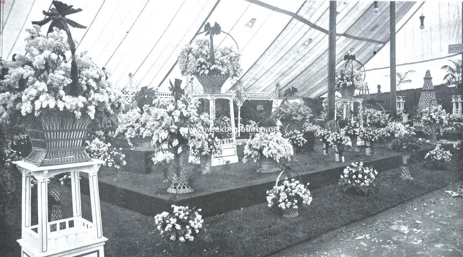 Internationale Tuinbouwtentoonstelling te Londen. Collectieve inzending seringen en rozen van de Vreenigde Aalsmeersche kweekers, in de Ned. Afdeeling