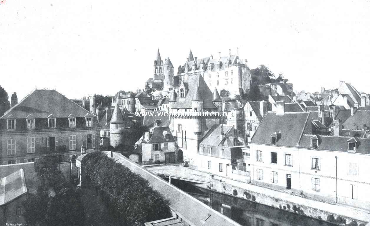 De kasteelen langs de Loire. Gezicht op het kasteel van Loches