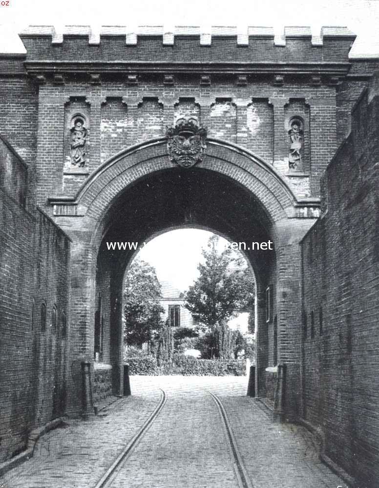 Uit Gooiland's hoofdstad. De Utrechtsche Poort te Naarden