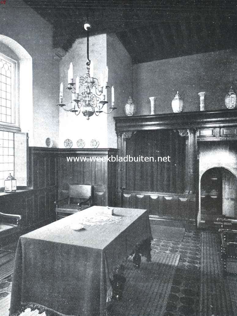 Heringa-State en het Popta-Gasthuis te Marsum bij Leeuwarden. Heringa-State. De Voogdenkamer aan den tuinzijde. (Zuidoosthoek)