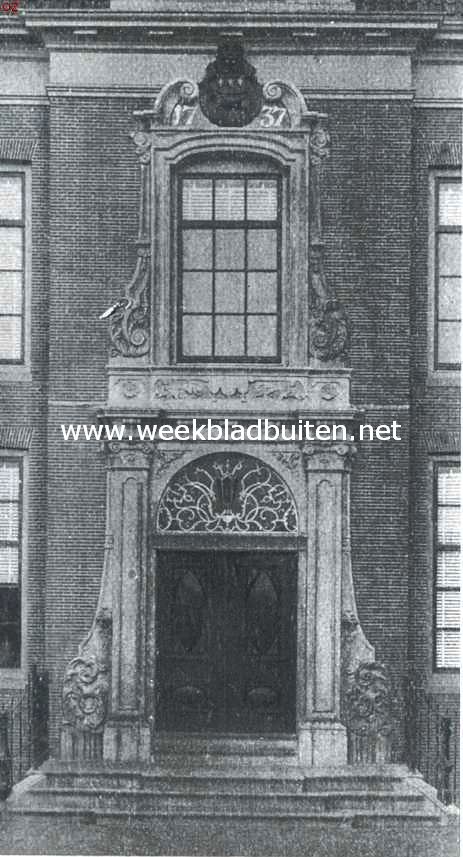 Edam. Deuromlijsting van het Stadhuis