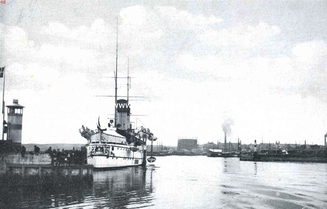 H.M.'s Gelderland in Aarhuus. De 