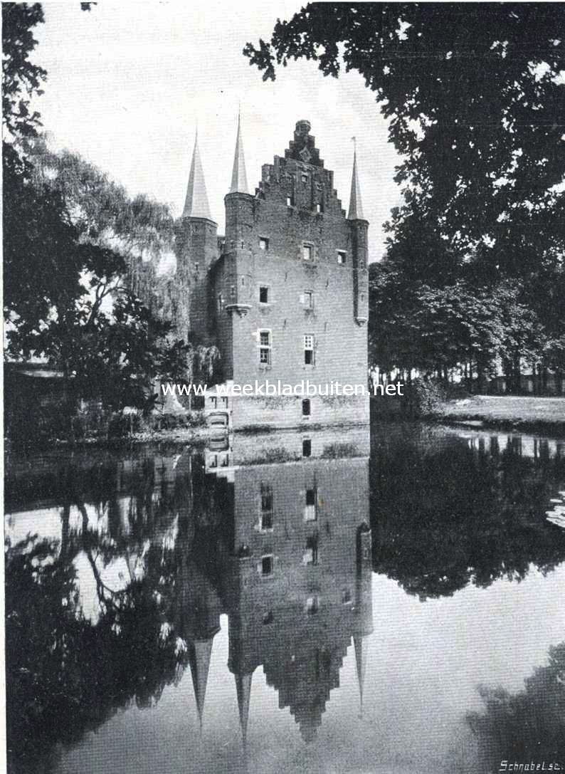 De rechtervleugel in laat-Gothischen stijl van het kasteel te Gemert