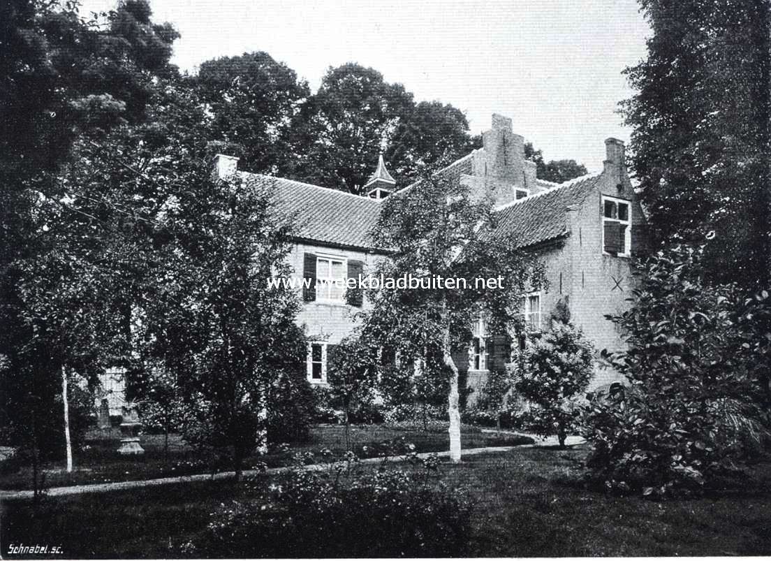 Kasteel Zuidewijn. De achterzijde. Van den hof uit gezien