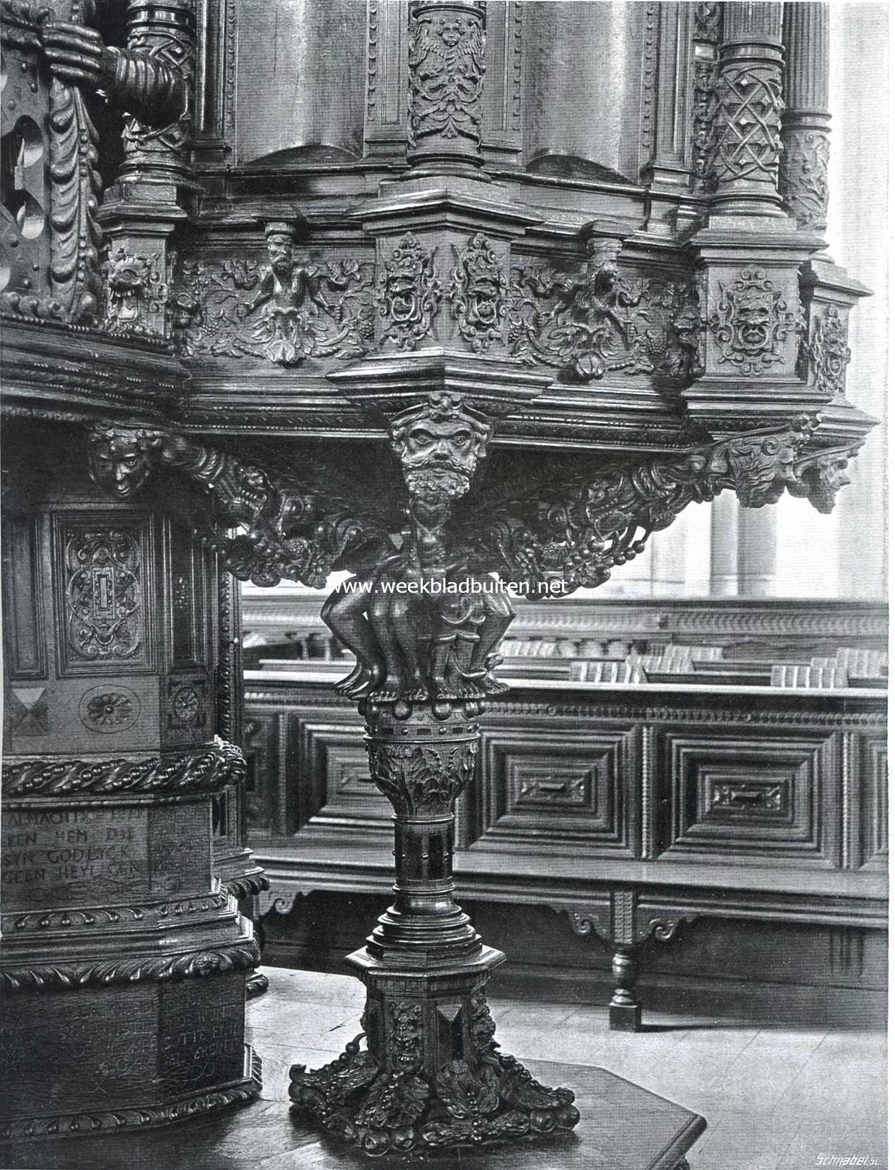 Voet van den preekstoel in de Groote of St. Michalskerk te Zwolle