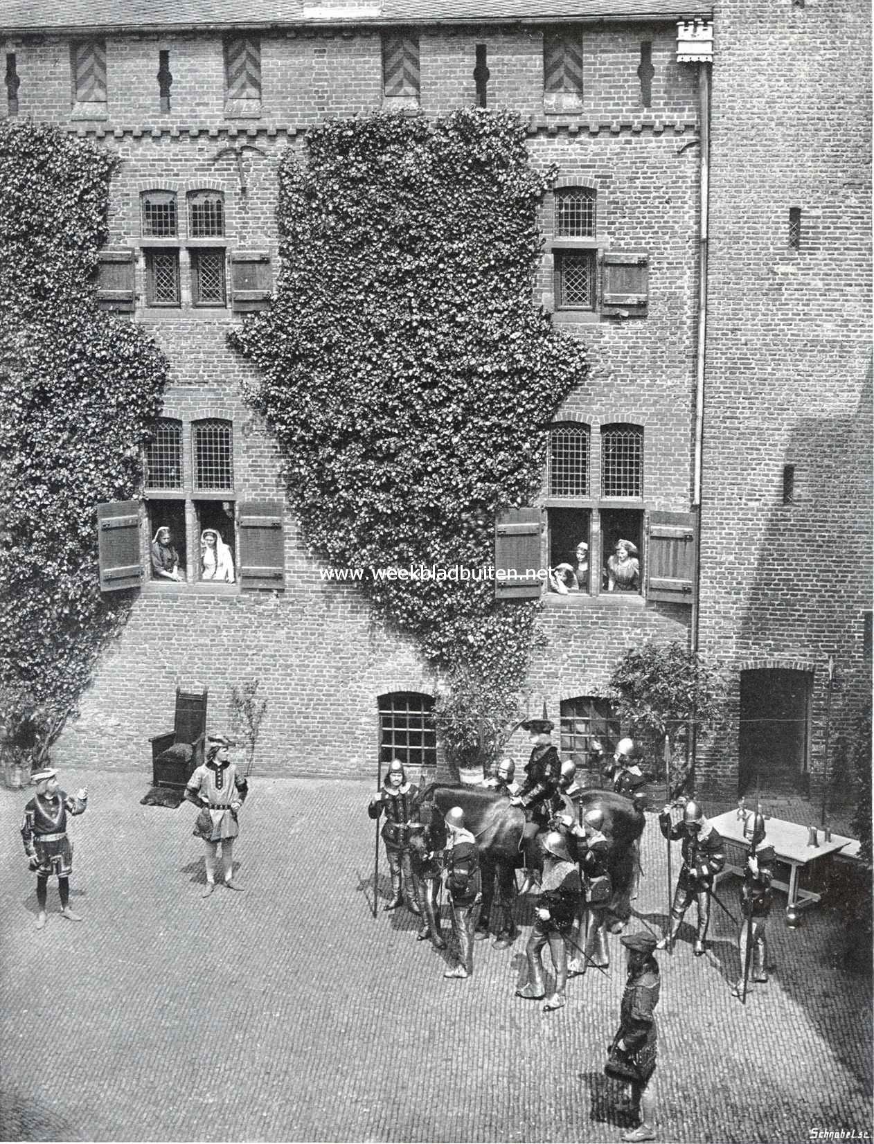 Feestelijke opening van 't inwendig gerestaureerde Muiderslot, 27 Mei l.l. Vertooning van het tweede bedrijf van Hooft's treurspel 