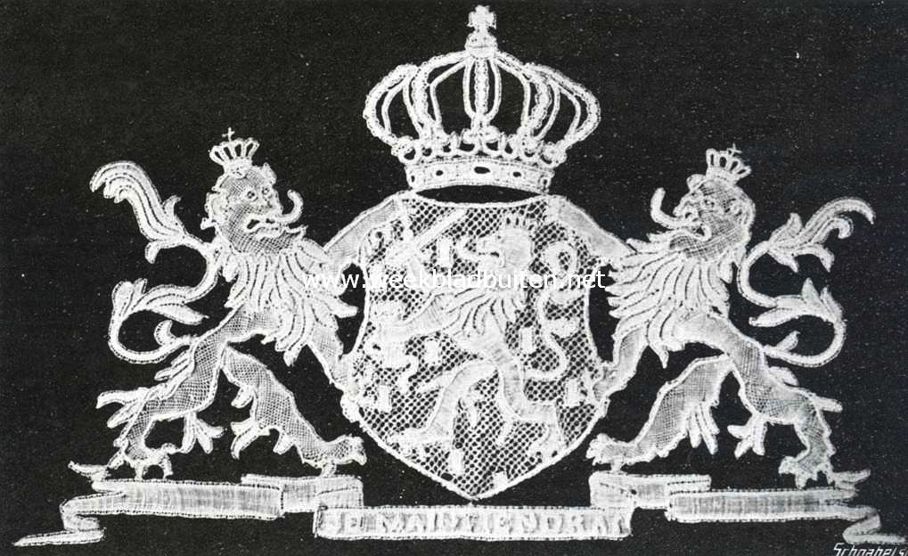 Duchesse-kantwerk, vervaardigd oor mej. C. Rombouts, oud-leerlinge van de Kon. Nederl. Kantwerkschool te 's-Gravenhage en ingezonden op de tentoonstelling 