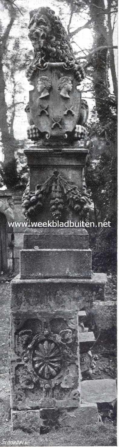 De Rune van Heemstede. Pilaar van de slotbrug 2