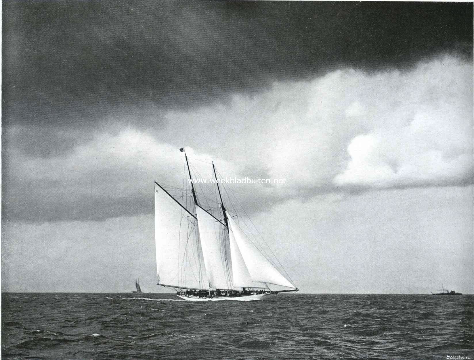 De Zeilwedstrijden der Kon. Ned. Zeil- en Roeivereeniging op de Noordzee voor Ijmuiden. De 